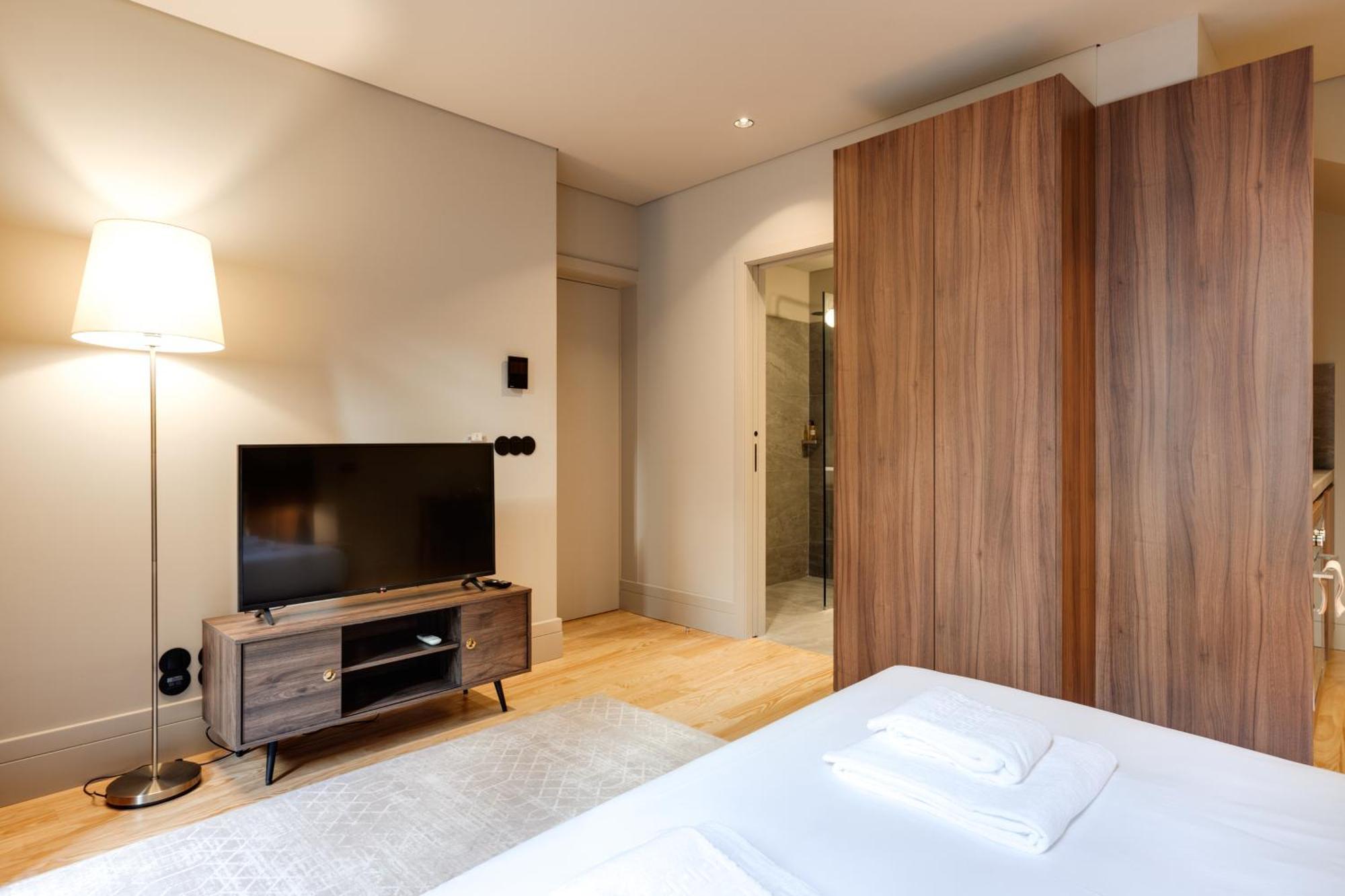 Avus M Suites And Apartments By Da'Home OOporto Esterno foto