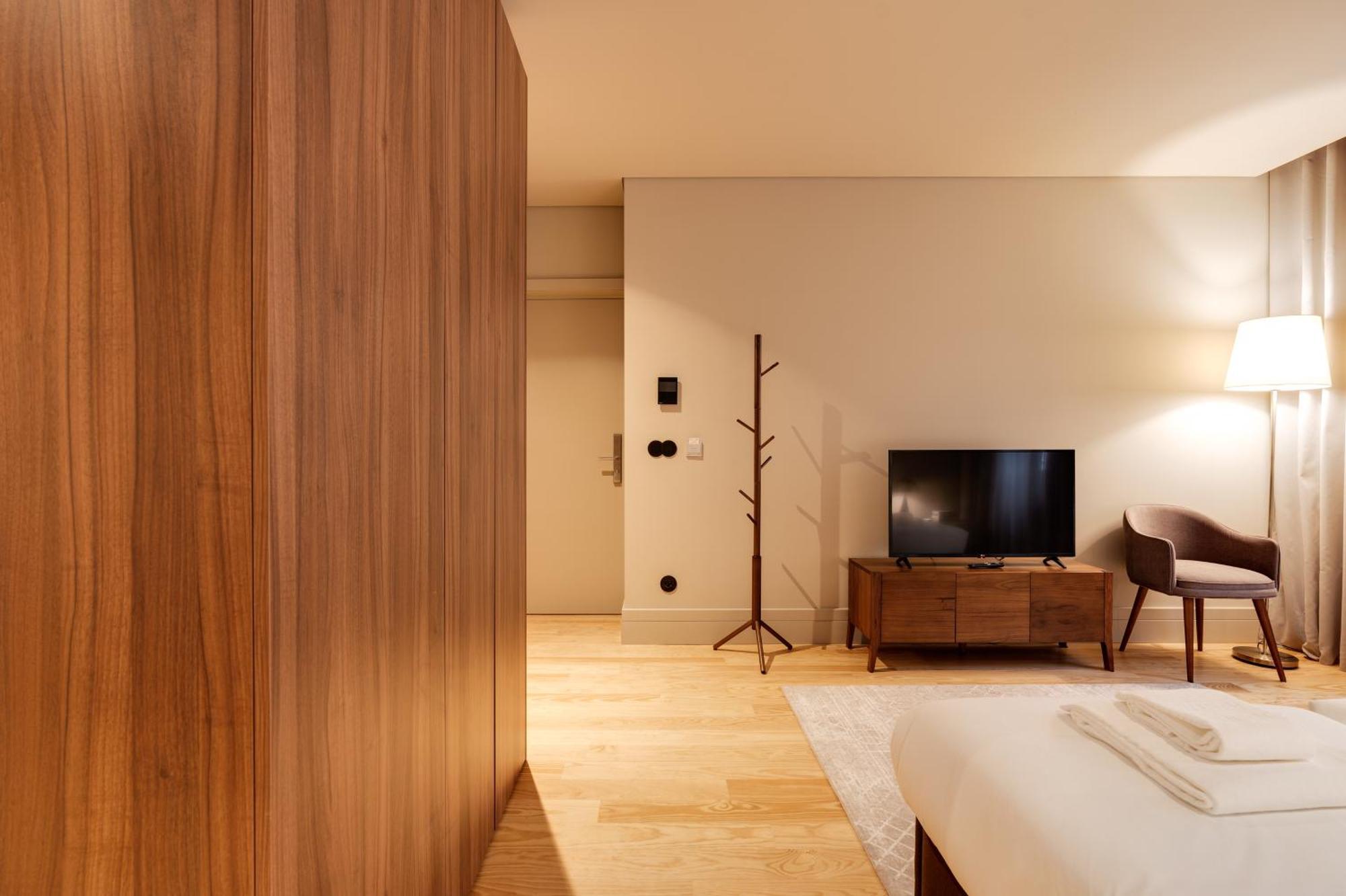 Avus M Suites And Apartments By Da'Home OOporto Esterno foto