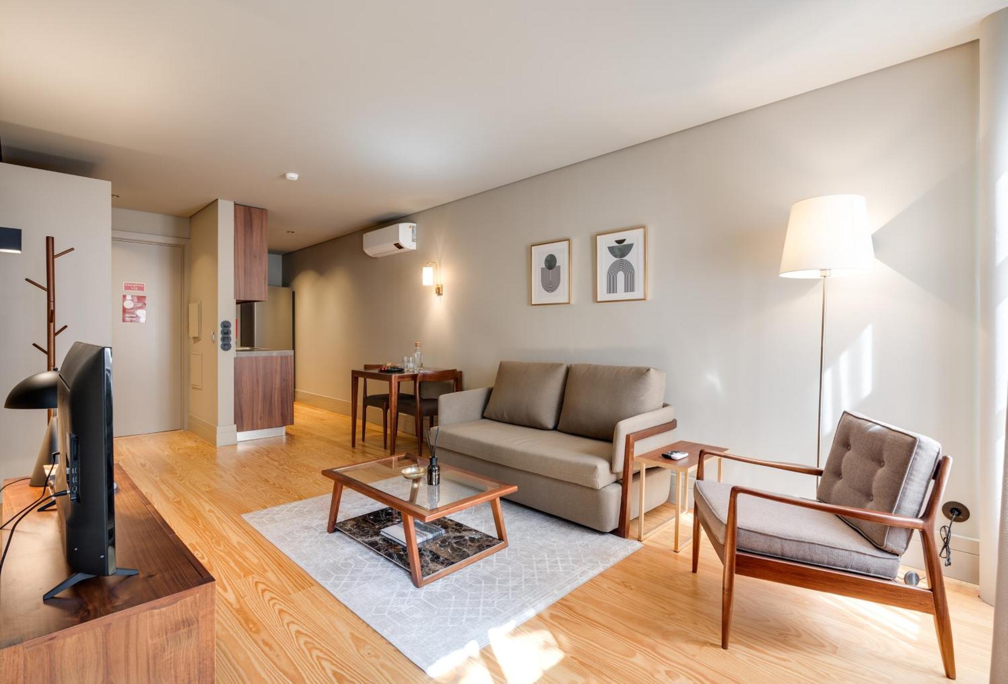 Avus M Suites And Apartments By Da'Home OOporto Esterno foto