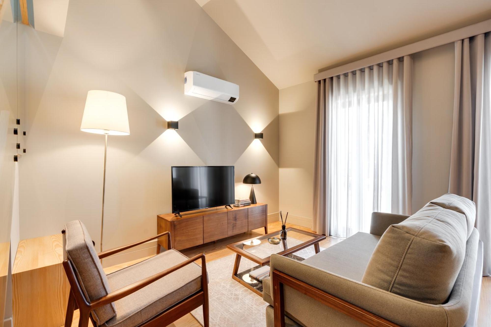 Avus M Suites And Apartments By Da'Home OOporto Esterno foto